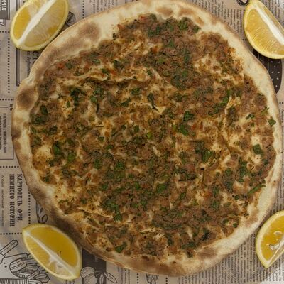 Ламаджо с говядинойв Шашлык Бургер по цене 280 ₽