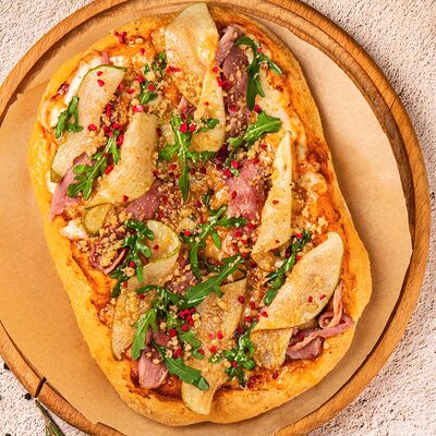 С уткой, грушей и сыром горгонзолав Омар Хайям Европа и Азия по цене 800 ₽