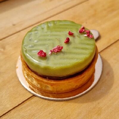 Тарталетка Матча-Малина в Блеск по цене 270