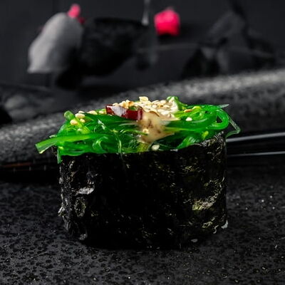 Гункан с чукой в Sushi7 по цене 195 ₽