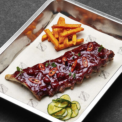 Свиные ребра с вишневым барбекю в Залечь на дно в Брюгге по цене 1308 ₽