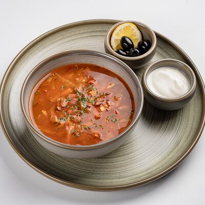 Солянка мясная в Unit по цене 320 ₽