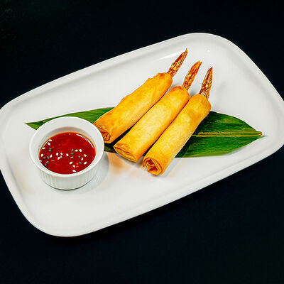 Спринг-ролл с креветкой в Mr. Lee по цене 1500 ₽