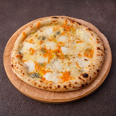 Пицца 4 сыра в Cosmo пицца пучча по цене 1032 ₽