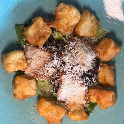 Азиатский салат с угрем в Пилот по цене 490 ₽