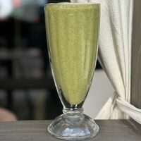 Смузи шпинат-киви-банан в Ava Restafe