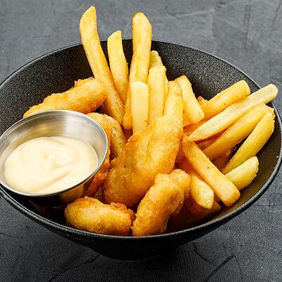 Мне только картошку и наггетсы в Brooklyn Bowl по цене 439 ₽