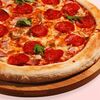 Пицца с ветчиной, пепперони и вешенками в Lucky Pizza по цене 419