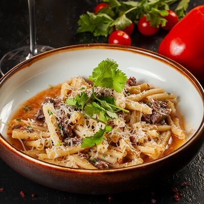 Паста с томлеными щечкамив Паб Мира по цене 810 ₽