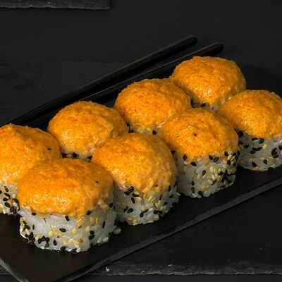 Запечённый с крабом в Sushi Aura по цене 790 ₽