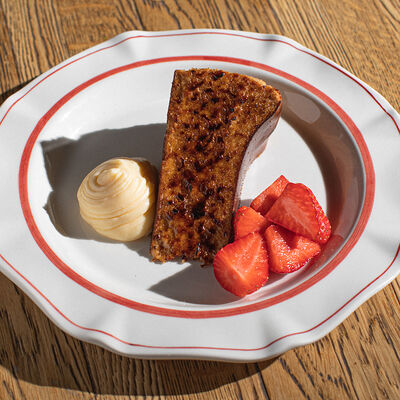 Запеканка из топленого творога с карамелью в Touché по цене 800 ₽