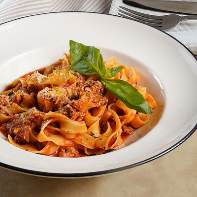 Паста Болоньезе в Компот по цене 440 ₽