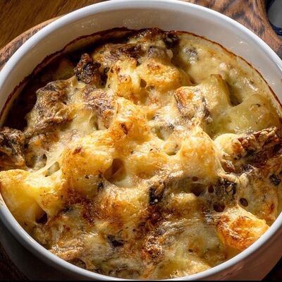 Жаркое по-чекмерски в Хачапури тетушки Марико по цене 635 ₽