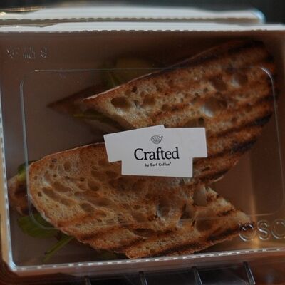 Сэндвич с ростбифом в Surf Coffee x Passage по цене 350 ₽