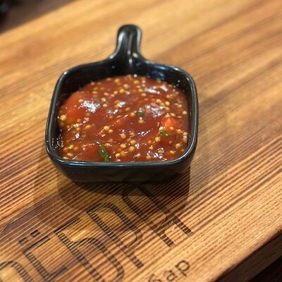 Соус томатный к мясу в Ребра по цене 120 ₽