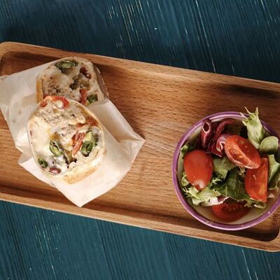 Буррито с курицей в Rozas bar по цене 720 ₽
