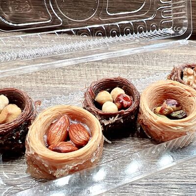 Пахлава турецкая ассорти (5 шт.) в Гастроарт по цене 550 ₽