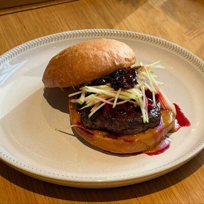 Бургер №31 в Городское кафе N31 по цене 751 ₽