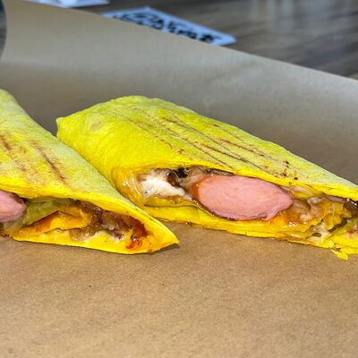 Сырный в обычном лавашев Burritos по цене 260 ₽