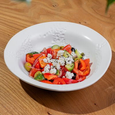 Салат Греческий с каперсами в Изикофе по цене 540 ₽