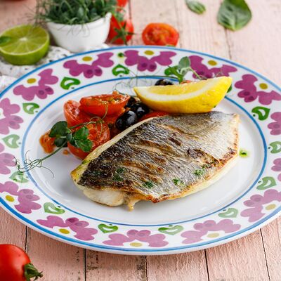 Филе дорадо с соте из томатов черри в Катюша Katyusha по цене 1490