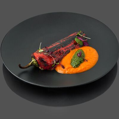 Перец рамиро и печеный баклажан с соусом неаполитанским и песто в Кабуки по цене 840 ₽