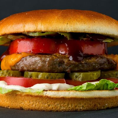 Бургер Горец в МАНГАЛКОФЕ по цене 780 ₽