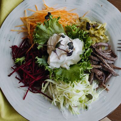 Салат Французский в Пряный Тимьян по цене 525 ₽