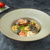 Паста со сморчками и куриным филе в Щепка