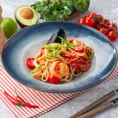 Удон с морепродуктамив Кофейня №1 по цене 510 ₽