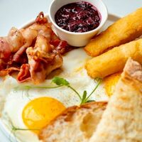 Завтрак Райдера в Karma