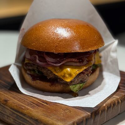 Бургер с кабаном и белыми грибами в Гент по цене 1180 ₽