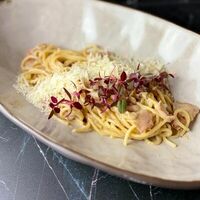 Спагетти Карбонара в Вино и булки