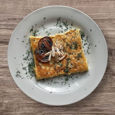 Омлет с курицей и грибами в Вкусная усадьба по цене 180 ₽