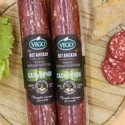 Веганская вяленая полусухая растительная колбаса Сальчичон, Vego в Вегетарианское кафе Ананда по цене 899 ₽