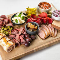 Мясное ассорти в Gallery to go
