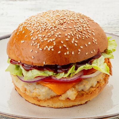 Чикен бургерв Чили пицца по цене 650 ₽