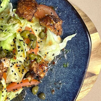 Салат с куриными стрипсами в Piccola Pizza по цене 300