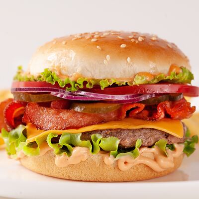 Бекон Чизбургер в Сыто Пьяно по цене 429 ₽