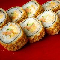 Фирменный с лососем в Roll & Pizza