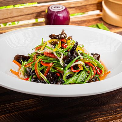 Салат Золотая Игла в J.Z. Peking Duck по цене 1250 ₽