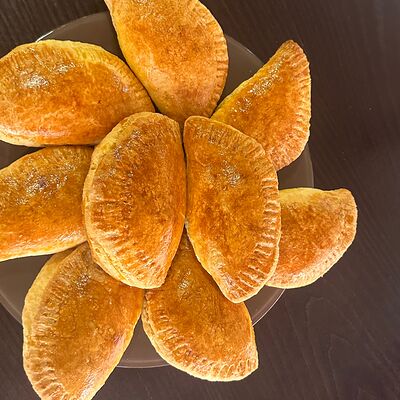 Сочники с творогомв Mangal House по цене 100 ₽