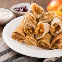 Блины с яблоком и корицей в Пироговая компания