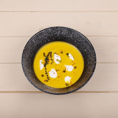 Крем-суп из тыквы с пряностями в Double Coffee по цене 3200 ₸