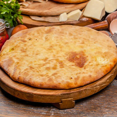 Хачапури по-имеретински в Пряности & Радости на Московском по цене 420 ₽