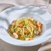 Лингвини с цукини и креветками в Fiolet по цене 890