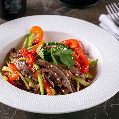 Фунчоза с говяжьим языком в Кристалл по цене 750 ₽