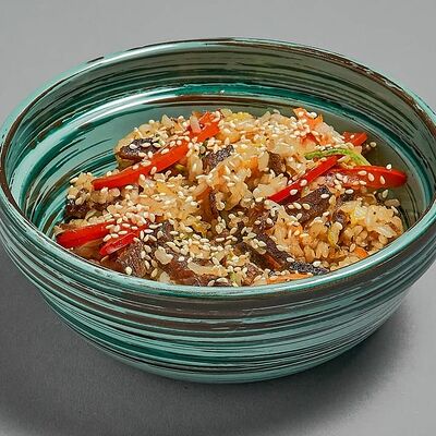 Рис с говядиной в Хука Lounge по цене 600 ₽