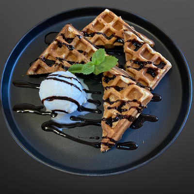 Вафля с мороженым в Любимые мгновения по цене 550 ₽