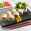 Ролл Аляска в кунжуте в Sushi White Lux по цене 619